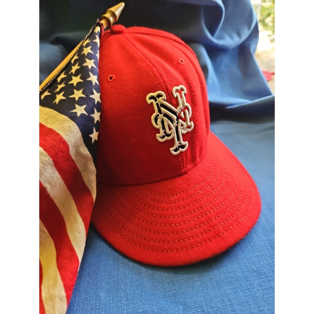 New York Mets New Era 59FIFTY Hat Cap Fitted Sz 8 Red Flag Logo Embroidered MLB